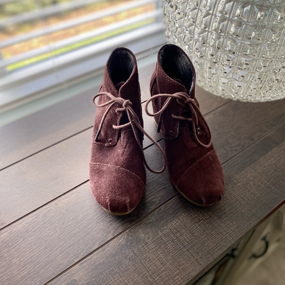 Toms Brown Wedge Booties Size W 5 - Picture 2 of 15